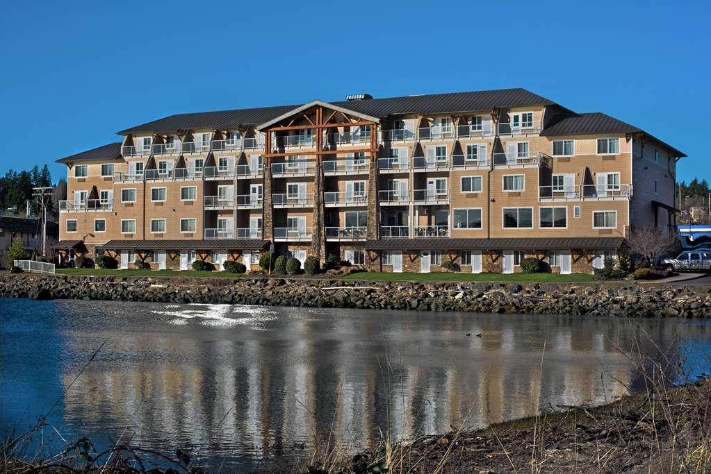 Oxford Suites Silverdale Exterior photo