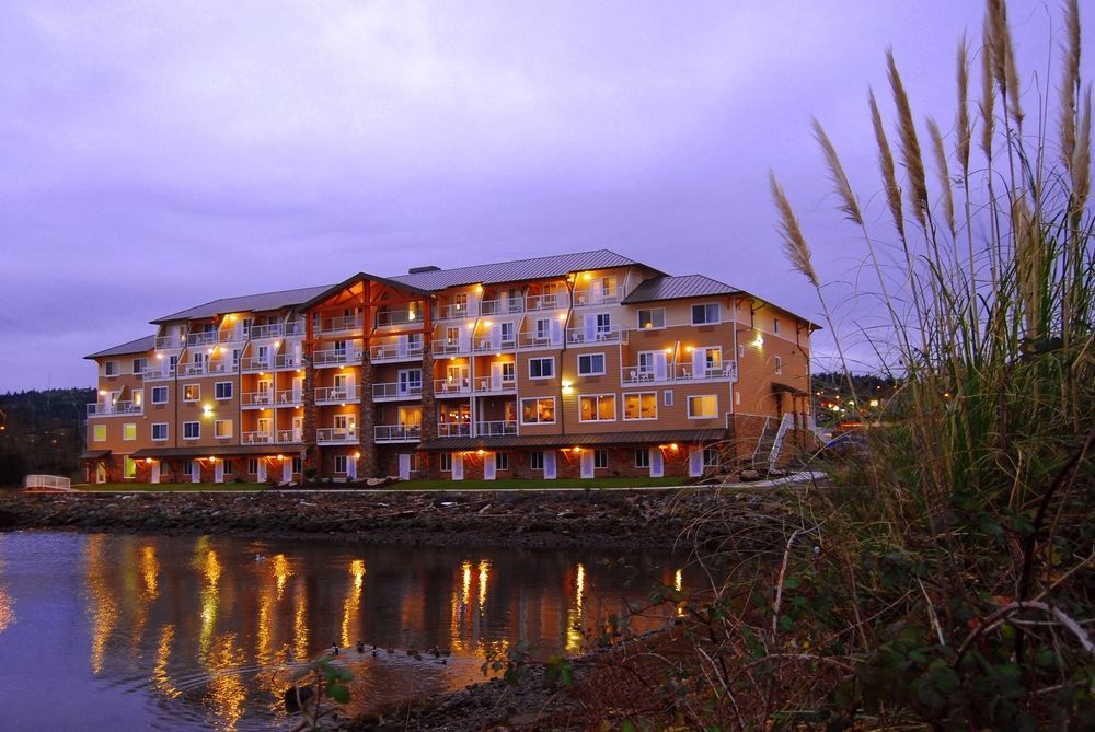 Oxford Suites Silverdale Exterior photo